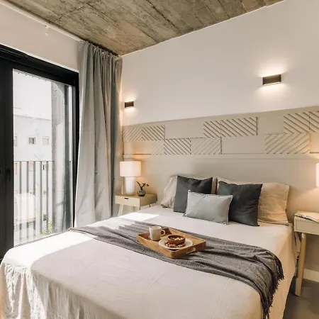 Vouga - 2 Bedrooms And Parking In Santo Antonio Apartment Lisbon