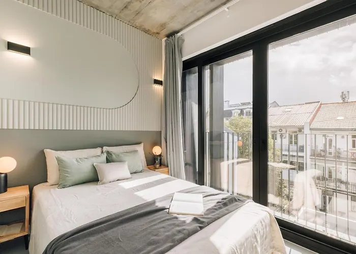 דירה Vouga - 2 Bedrooms In Santo Antonio ליסבון